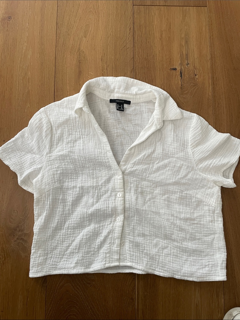Forever 21 White Short-Sleeve Textured Button-Down Top